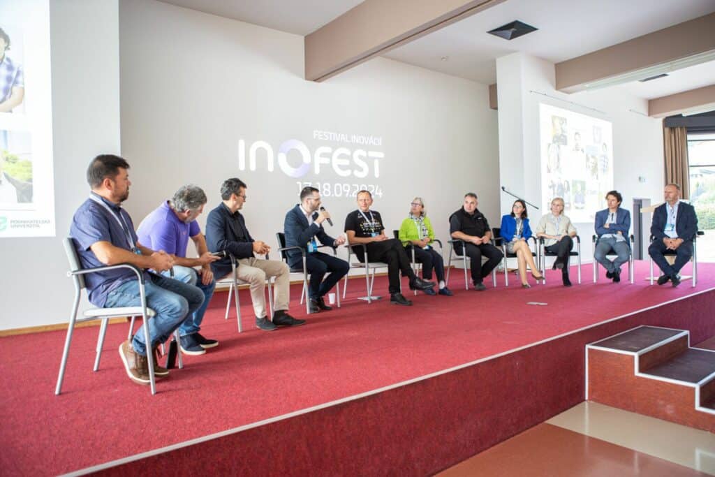 Panelová diskuse odborníků na festivalu inovácií INOFEST 2024 v Trnavě